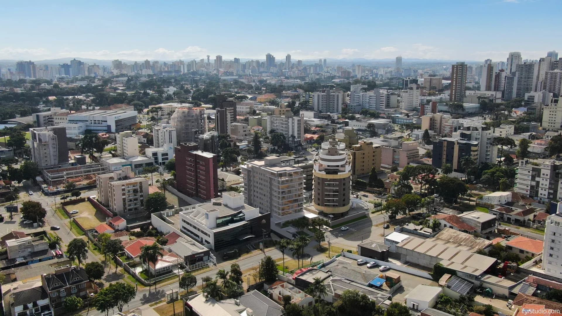 Empreendimento assinado pela Silicon, em Curitiba