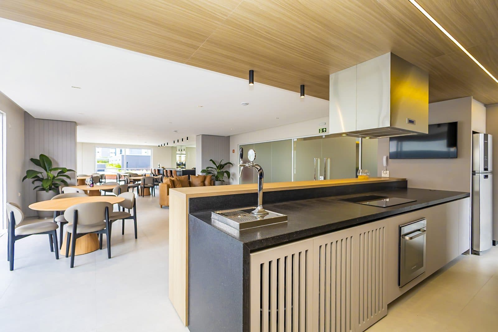 Salão de festas com chopeira e lounge externo (capacidade para 50 pessoas), Gran Solare Residenziale